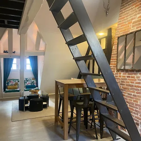 La Luciole Apartment